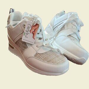 Women's Like New Cestfini High Heeled Wedge Sneakers, Fashion Platform/Hidden We